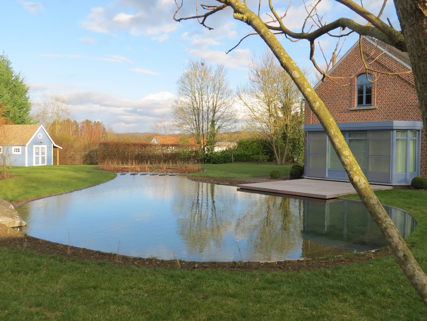 Etang de baignade à Franières